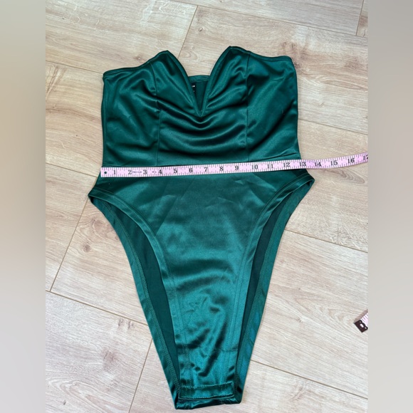 Emerald Green Strapless Bodysuit - Picture 4 of 8